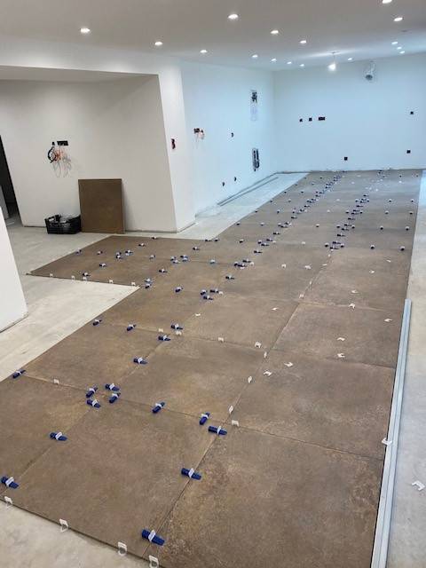 Pose d'un carrelage 800x800