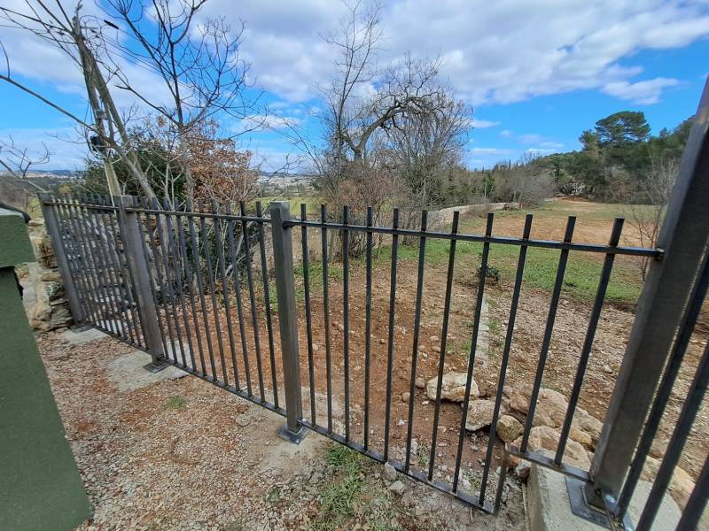 Clôtures en acier à La Bastide Ikigai à Aix en Provence