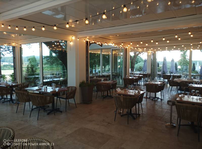 Pergola bioclimatique à la Bastide de Venelles près d’Aix-en-Provence