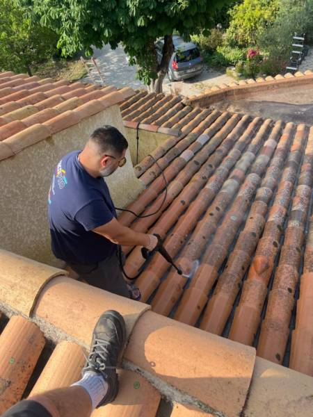 Nettoyage avec jet haute pression à Aix en Provence 