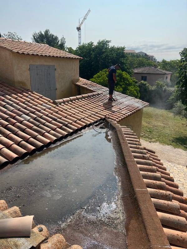 Réalisation de l'étanchéité d'une toiture 