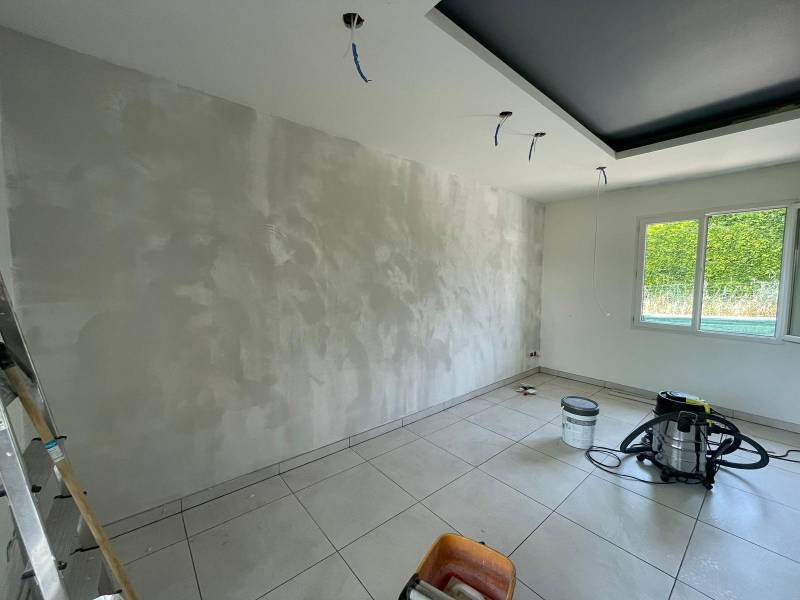 Reprise de l’électricité et préparation des supports avant finitions – Projet Green House à Aix-en-Provence.